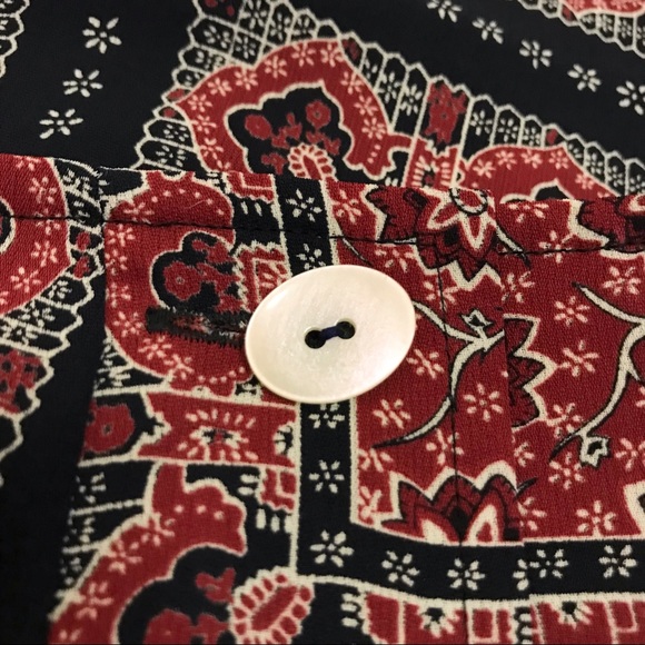 Lizsport wrap skirt, pretty Autumn colors in an ornate square pattern. - Picture 3 of 8